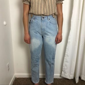Vintage Lee Light Wash High Waisted Jeans